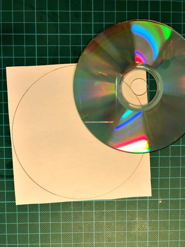 DIY Music CD Coasters Decoupage Project: How to reporpose old cds using decoupage technique and laser print paper | Ioanna's Notebook