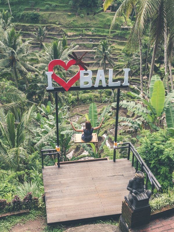 Bali Travel Guide: Everything you need to know for a "Heaven on Earth" travel destination | Ioanna's Notebook #travel #wanderlust #travelguide #bali #trip