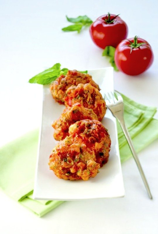 Tomato Fritters the authentic recipe from Santorini