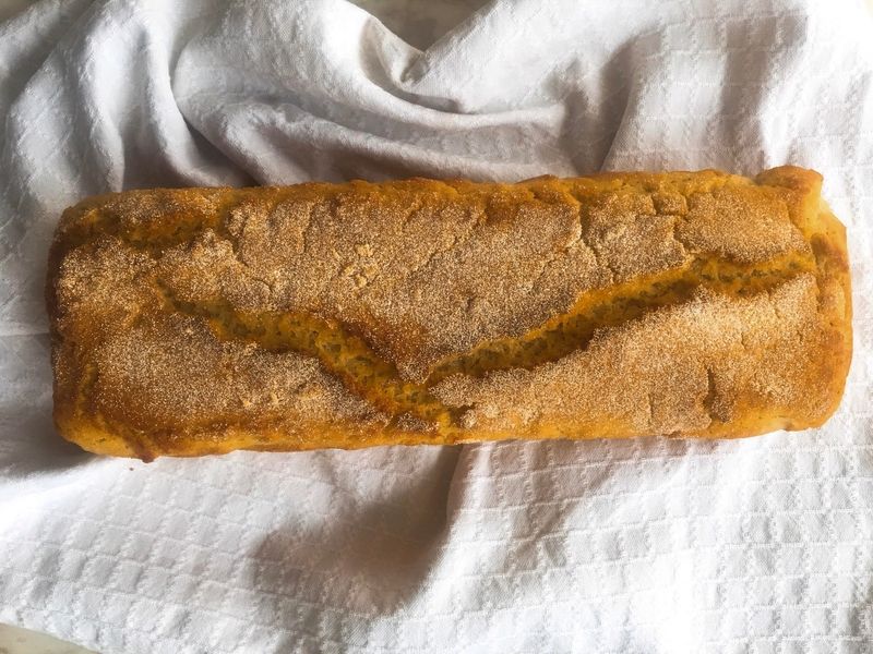 Η πιο εύκολη και γρήγορη συνταγή για ψωμί σιμιγδαλιού, που θα σε βγάλει ασπροπρόσωπη σε δύσκολες στιγμές.