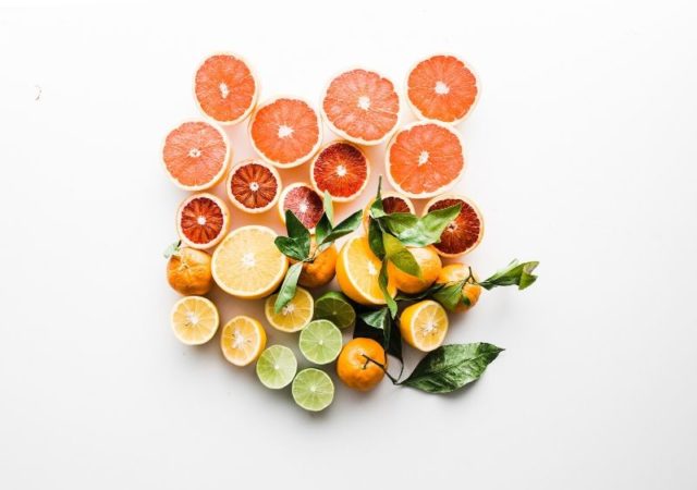 Τα φρούτα και λαχανικά του Ιανουαρίου μαζί με νόστιμες προτάσεις για να τα απολαύσετε.