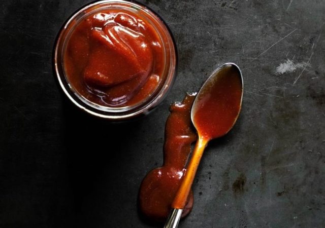 Σπιτική BBQ Sauce - Εύκολη και απλή συνταγή, χωρίς πρόσθετα και συντηρητικά θα νοστιμήσει όλα τα κρεατικά και όχι μόνο!