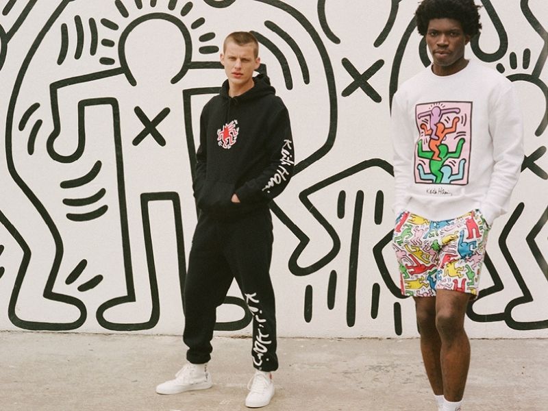 Νέα streetwear συλλογή με τα σχέδια του Keith Haring σε εντυπωσιακά κομμάτια υψηλής ποιότητας που δεν περνάνε απαρατήρητα.