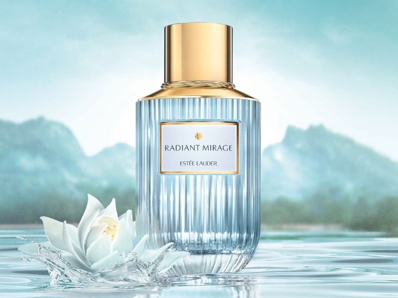 Estée Lauder  Luxury Fragrance Collection - Οκτώ εξαιρετικά αρώματα μας μεταφέρουν  σε μέρη μαγικά και ανεξερεύνητα. 