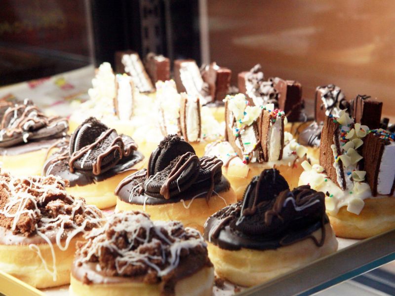 Λαχταριστό Opening Party του πρώτου Dessert Bar στην Ελλάδα, του αγαπημένου Brand  “Royal Donuts”!