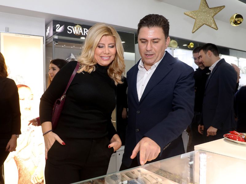 Λαμπερό Christmas Εvent για το κοσμηματοπωλείο “Arapinis Jewelry”, στο Νέο Ηράκλειο!