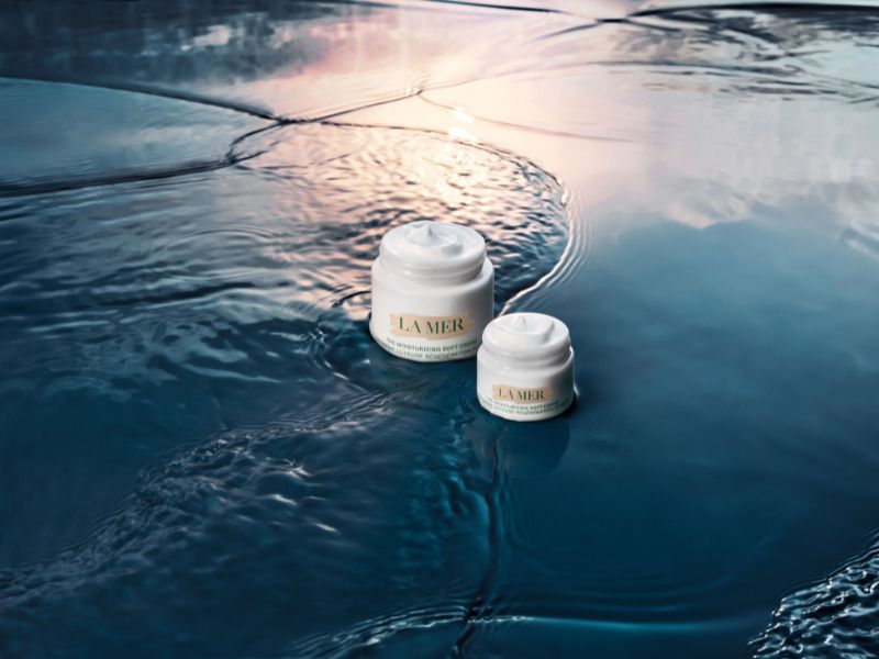 Νέα Moisturizing Soft Cream | Η νέα προηγμένη σύνθεση της La Mer προσφέρει ισχυρά αντιγηραντικά οφέλη για σφριγηλή και ανορθωμένη όψη