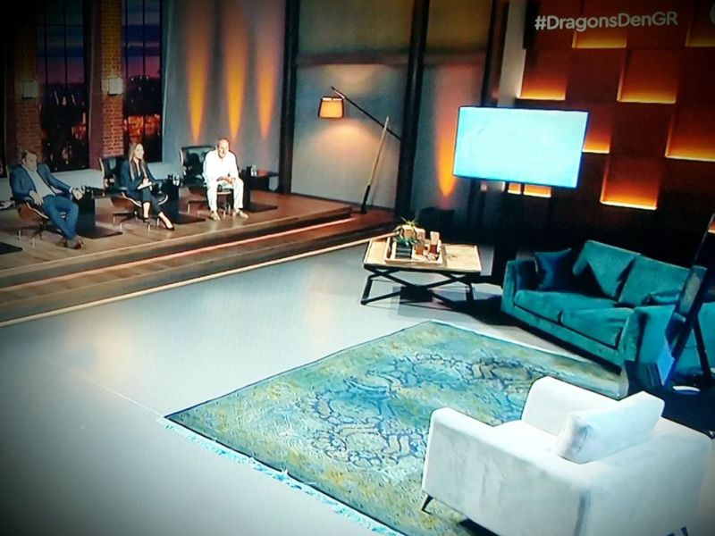 Επίπλωση από την Factory Sofa στο πιο επιτυχημένο τηλεοπτικό show επενδύσεων, “Dragons’ Den”