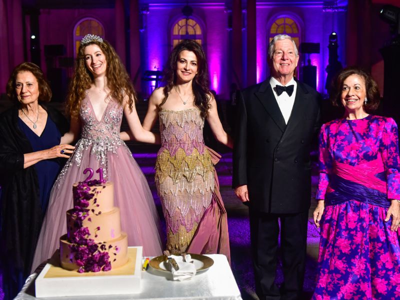 Οι εορτασμοί των 21ων γενεθλίων της Θεοδώρας Σιατίλα στο Παλάτι του Βελιγραδίου, παρουσία των ΑΒΥ Πρίγκιπα Αλέξανδρου και Πριγκίπισσας Αικατερίνης της Σερβίας