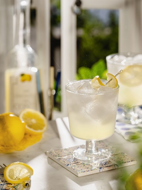 Limoncello spritz | Μια διαφορετική πρόταση cocktail που θα σας ενθουσιάσει.