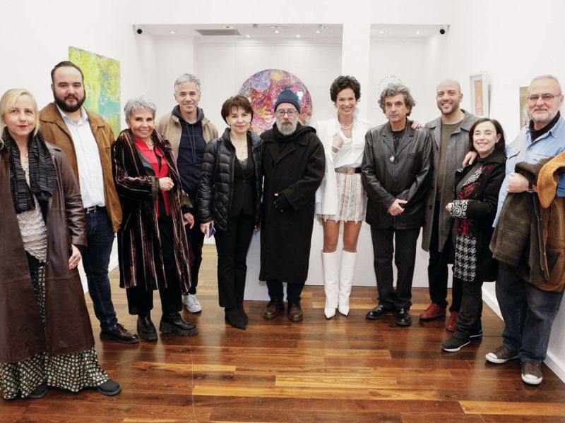 Τα εγκαίνια της νέας έκθεσης του Sissi’s Art Room, «12» με 12 έργα από 12 Έλληνες καλλιτέχνες, κλείνοντας συμβολικά μία γεμάτη εικαστική χρονιά