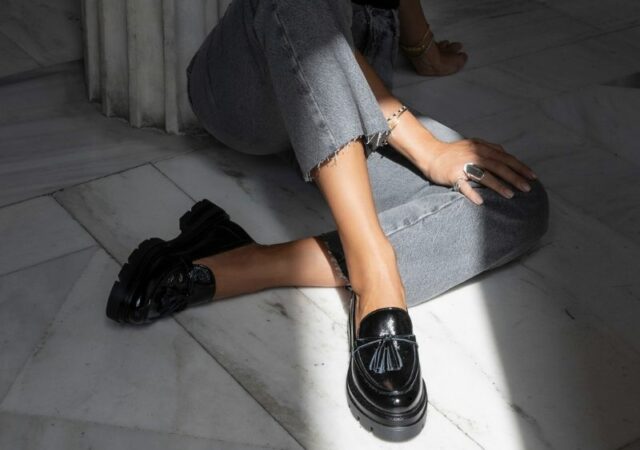 How to wear | Loafers - Ιδέες για αν συνδυάσετε τα loafers, τα άνετα, trendy παπούτσια που δεν πρέπει να λείπουν από καμία γκαρνταρόμπα.